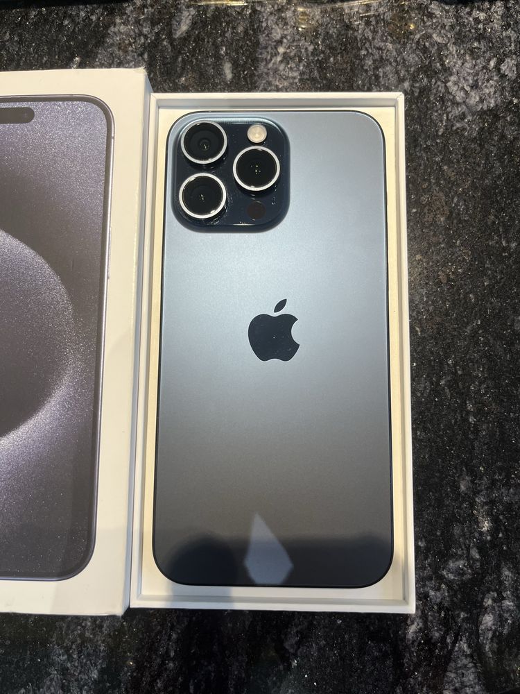 iPhone 15 pro max 256gb