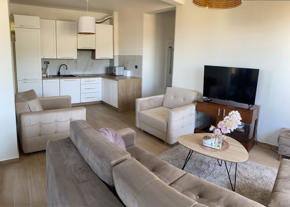 Wolne terminy we wrześniu Apartament z basenem do wynajęcia Czarnogóra