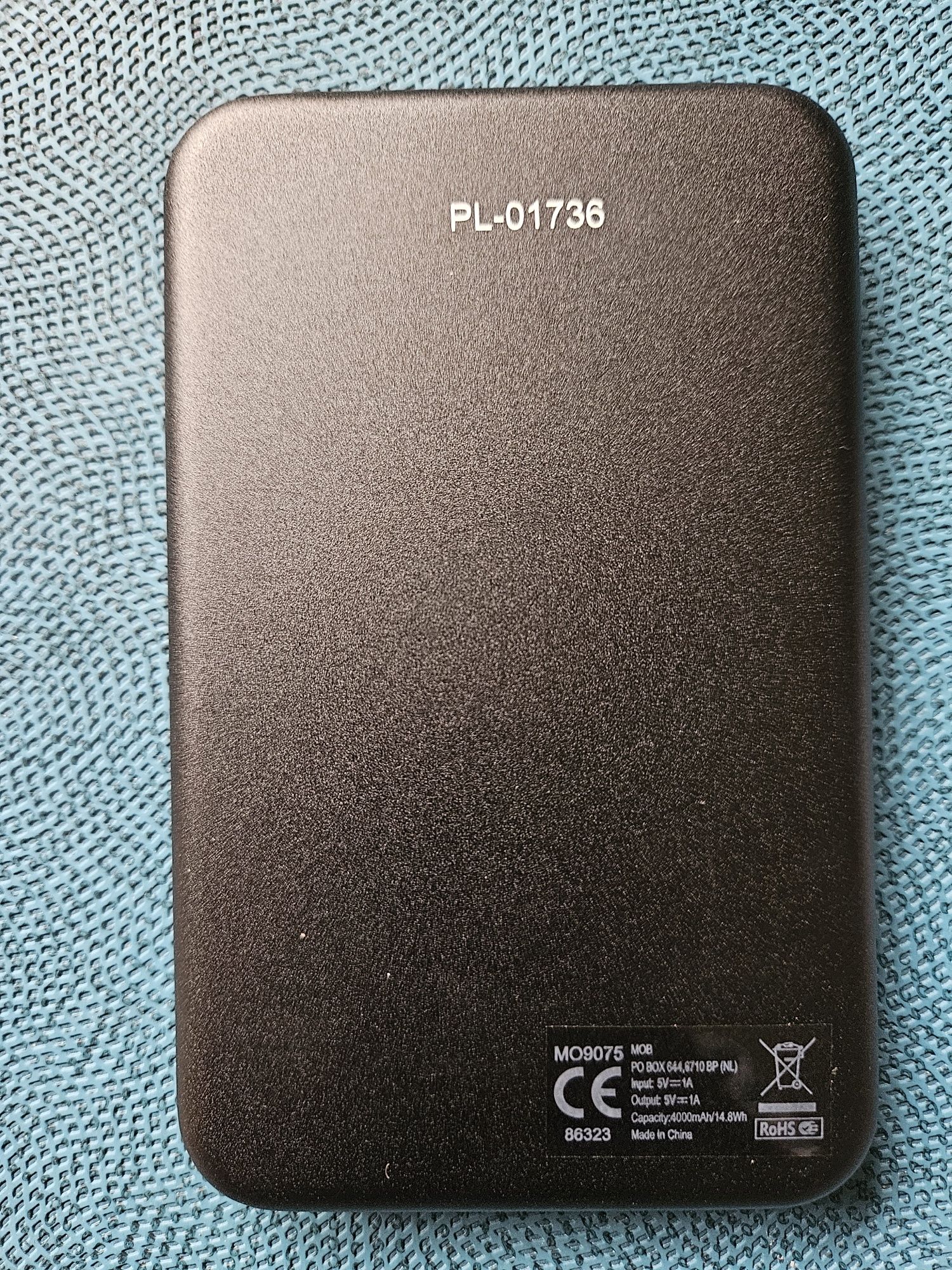 Powerbank z panelem solarnym