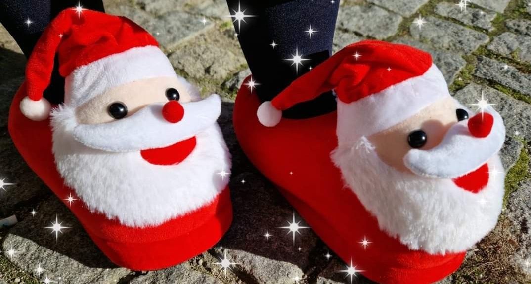 Pantufas formato de pai natal