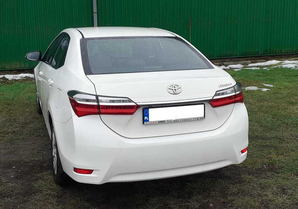 Toyota Corolla 1,6 sedan 2019r. GAZ+PB; pierwszy właściciel