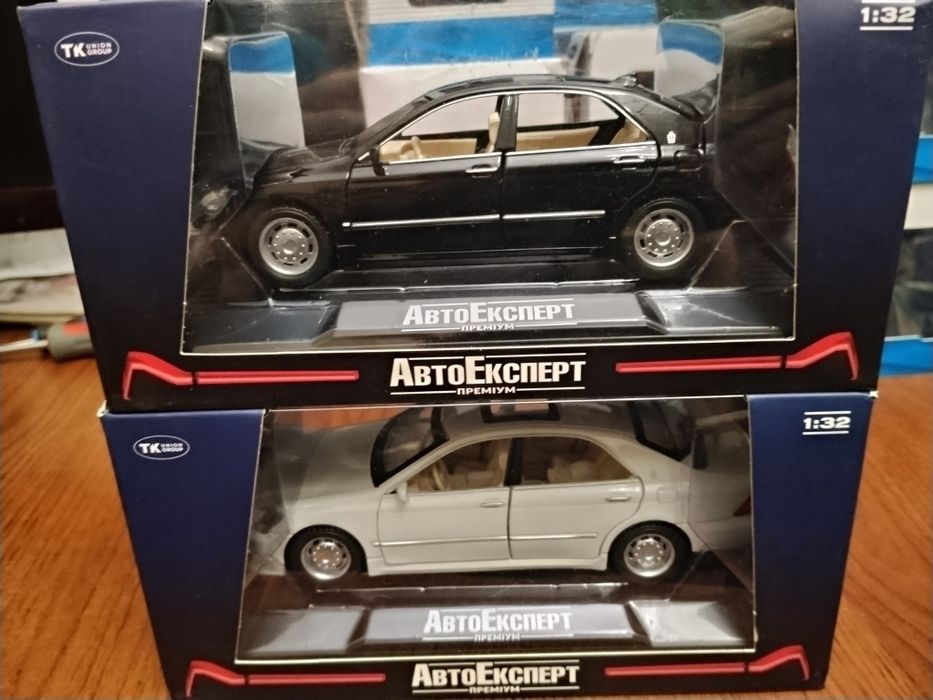 Модель Toyota crown 1:32 Автоексперт металл свет звук инерция Тойота К