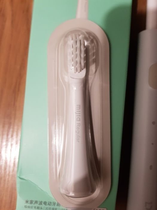 Аккумуляторная зубная щётка