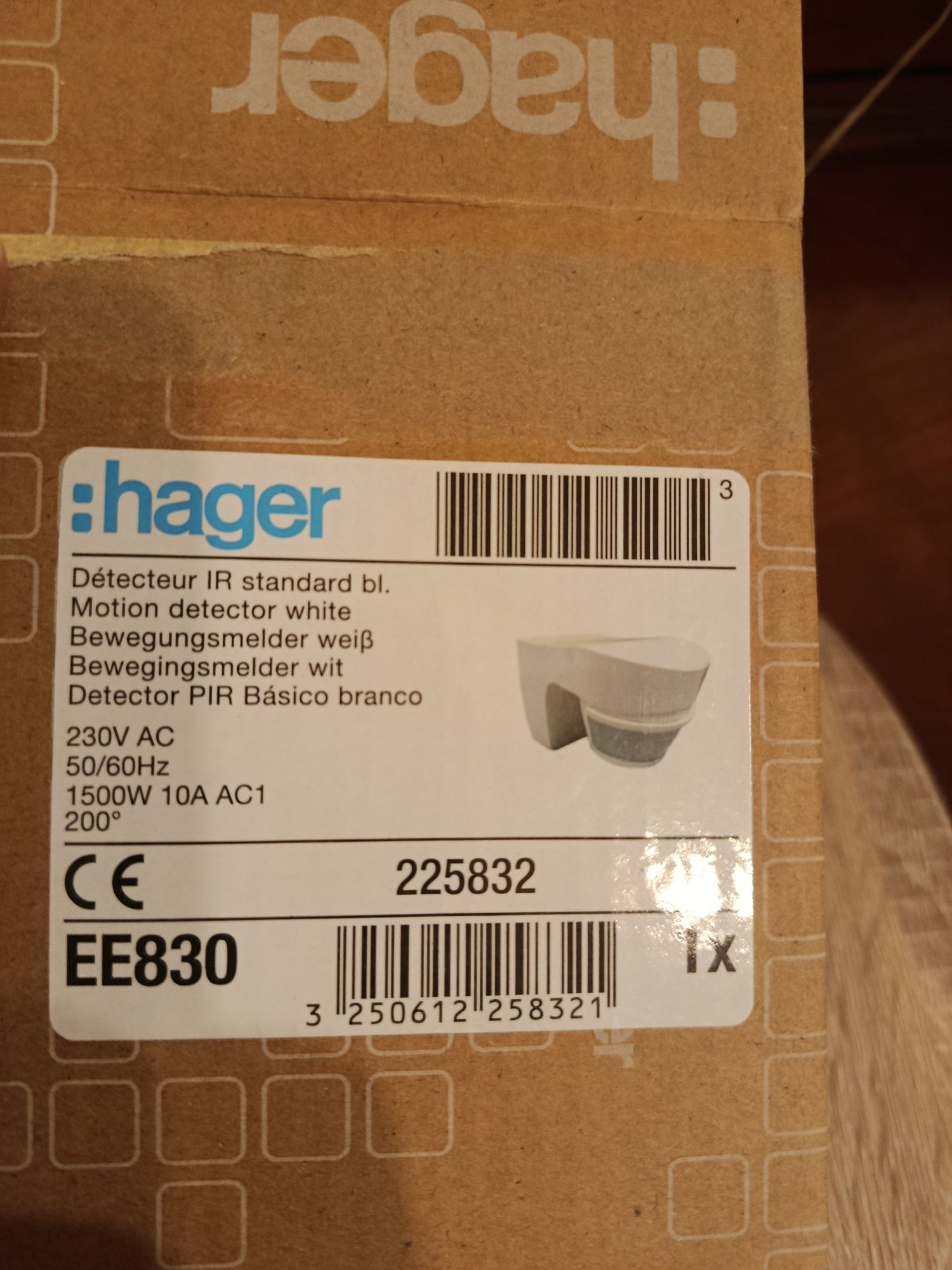 Detector de movimento hager