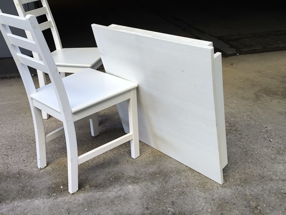 Krzesła i stół IKEA