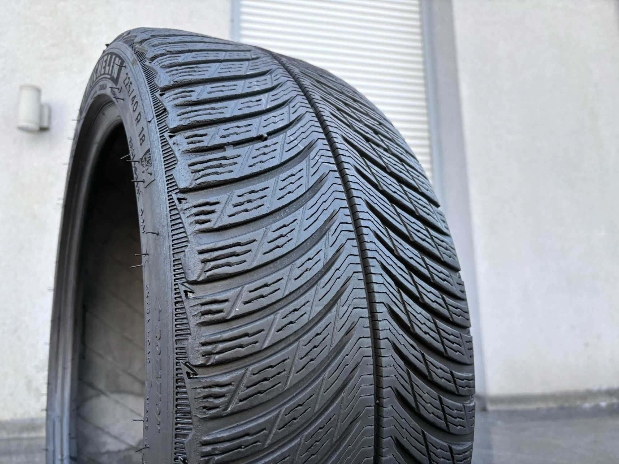 2szt zimowe 225/40R18 Michelin 6,6mm 2023r świetny stan! Z33 gwarancja