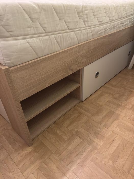 Łóżko 160x200 Stefan BRW z pojemnymi szufladami, stan bardzo dobry