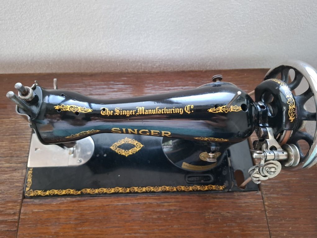 Maquina  costura singer