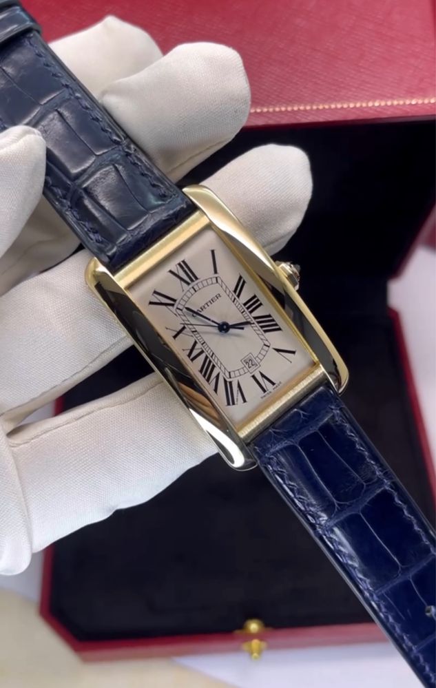 Часы CARTIER Tank Americaine ref. 1740 Золото 18k 27х45mm