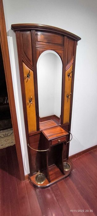 Vendo mobiliário (Foto1: €225,00-Foto2: €150,00-Foto3: €315,00)