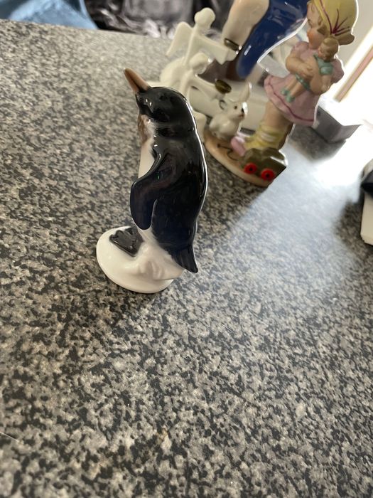 Bonecos de porcelana