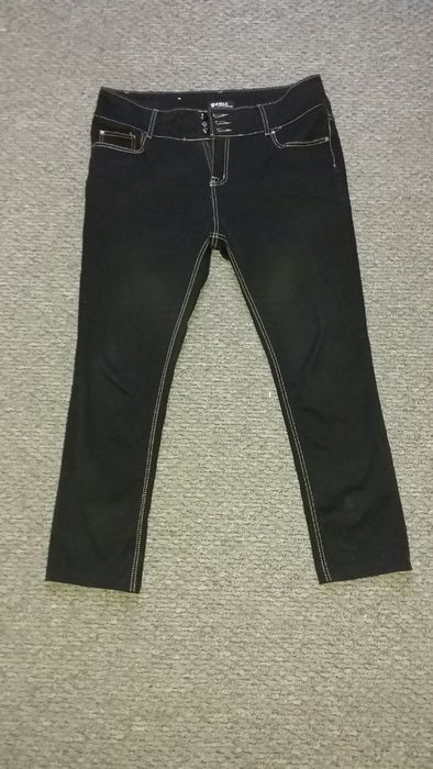 Spodnie jeansy damskie slim fit czarne duży rozmiar 44 xxl plus size