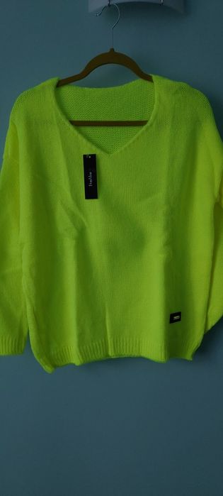 Sweter damski w szpic