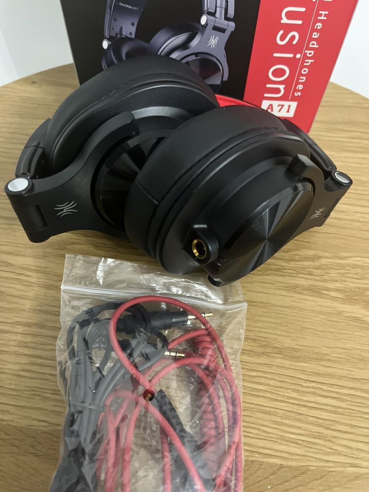 Наушники OneOdio Fusion A70 Wireless+DJ Headphones