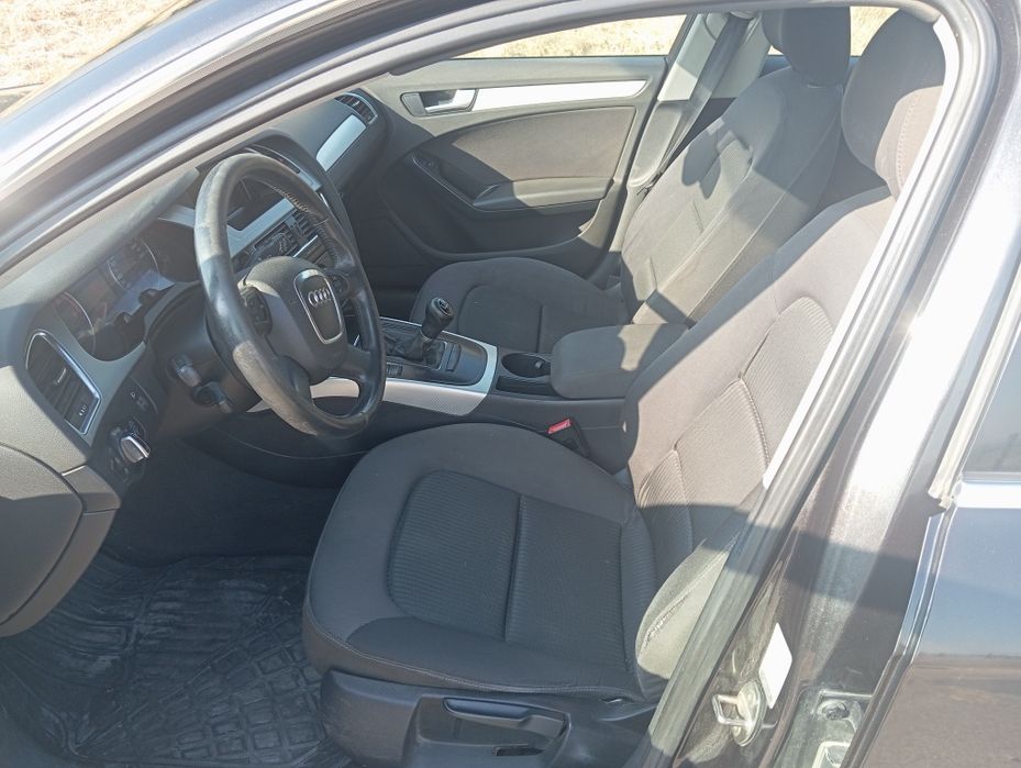 Vendo Audi A4 Avant b8 2.0 TDI 143 CV de 2008