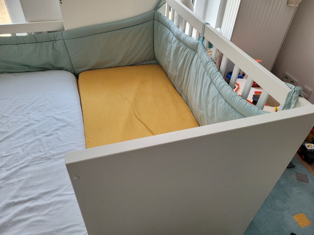 Łóżeczko dziecięce IKEA STUVA biale + materac, przescieradelka