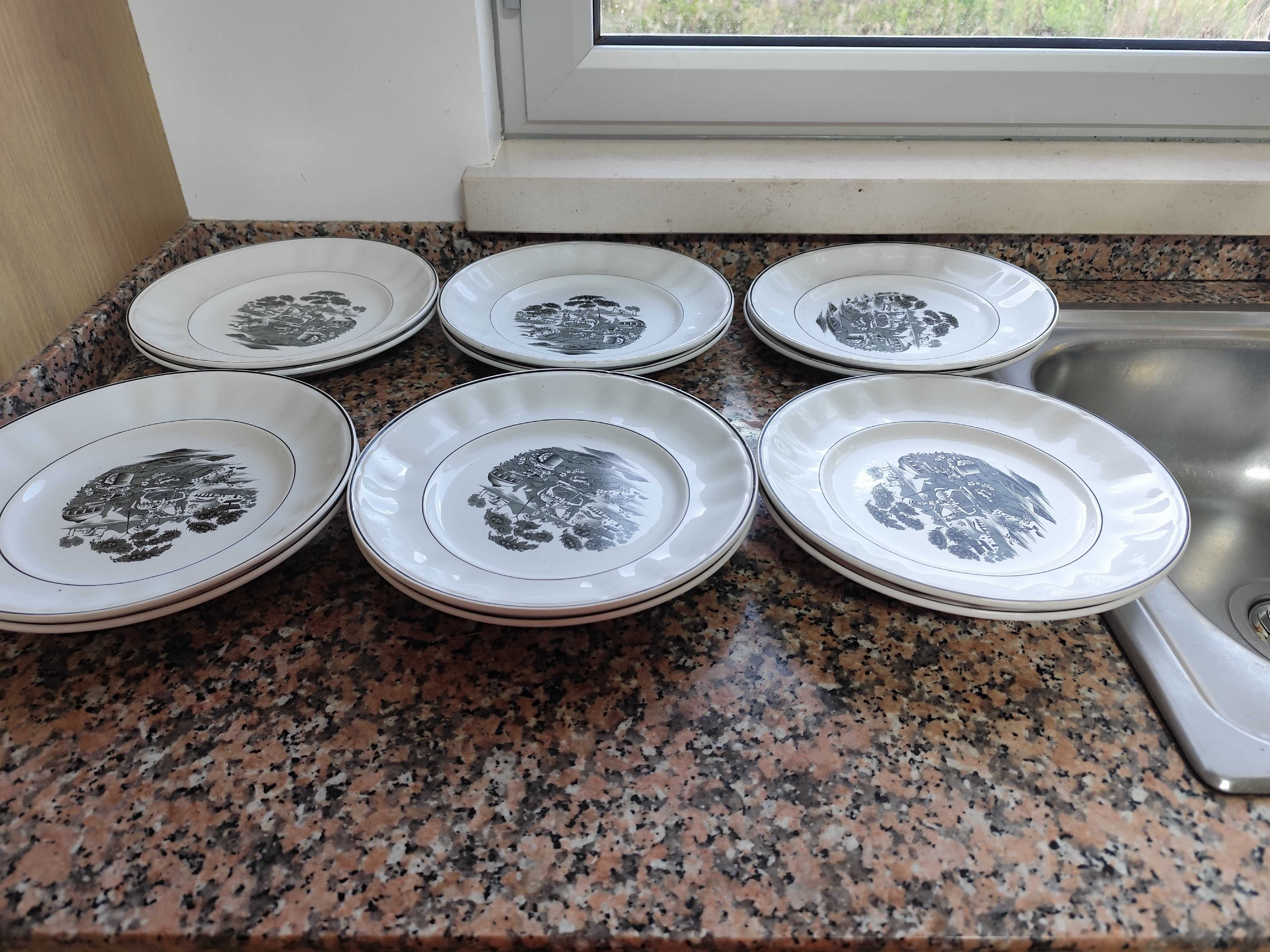 Conjunto de Loiça Antiga – Faianças Capôa (Aveiro) – 34 Peças