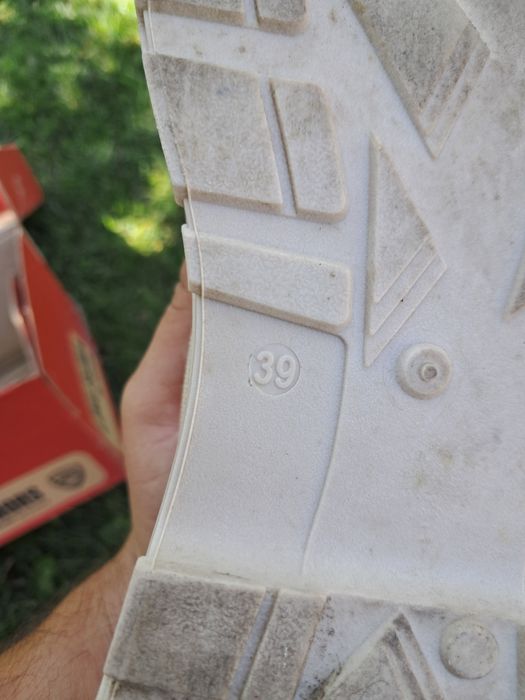 Кеды привезли с германии