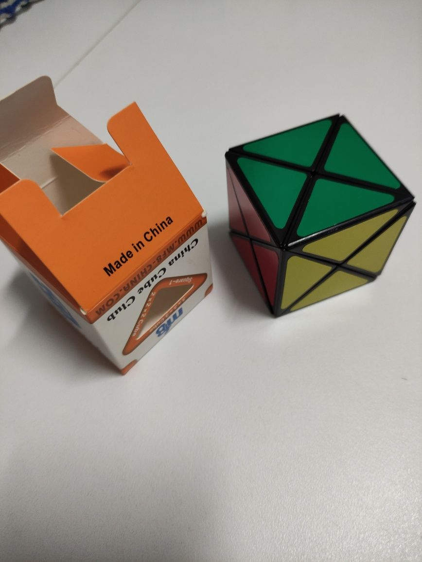 Cubo mágico "mf8 Dino"