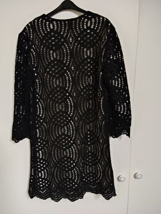 Excelente Vestido preto de renda marca Just Cavalli