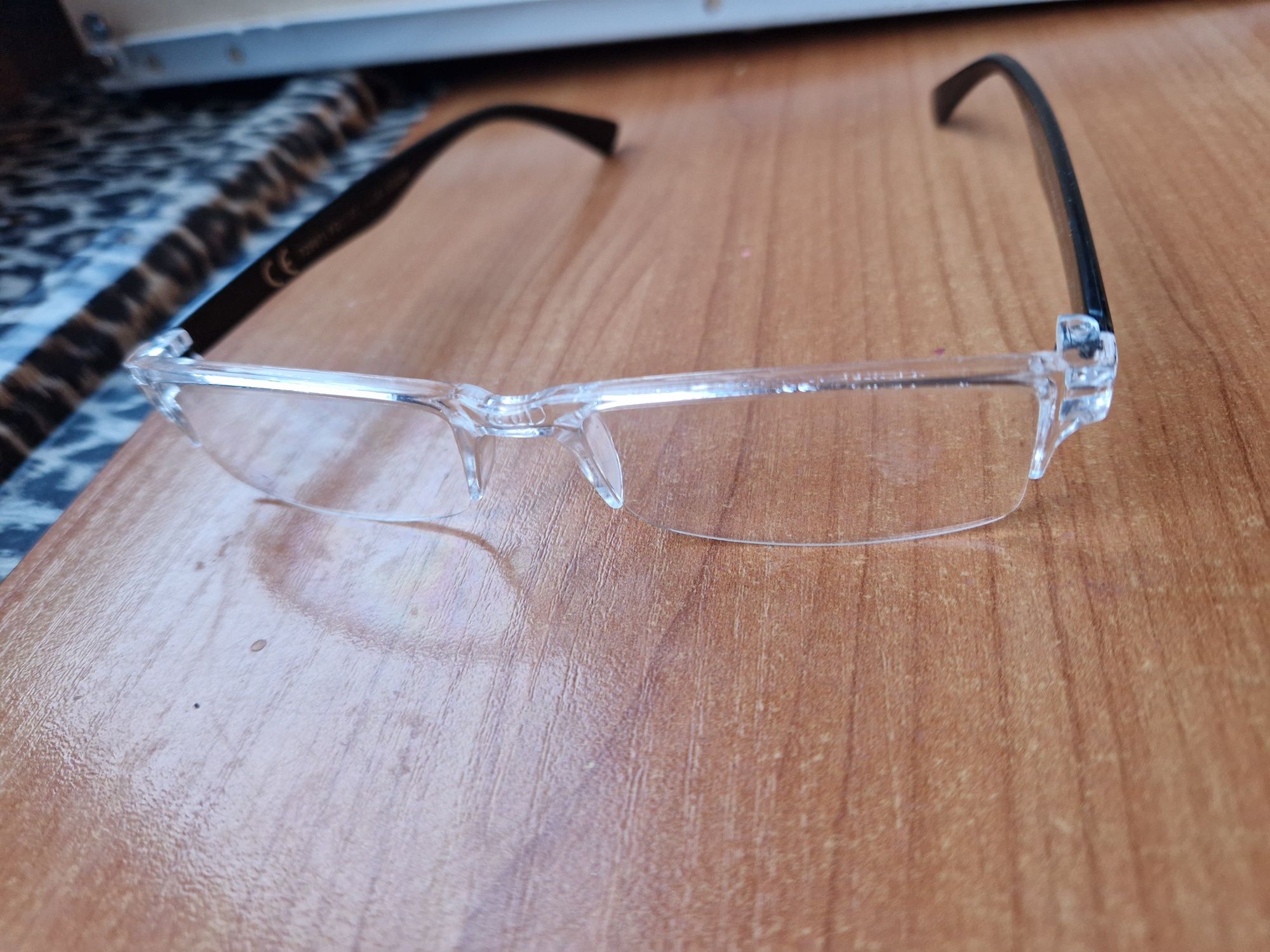 Продам новые женские очки для зрения +1,5