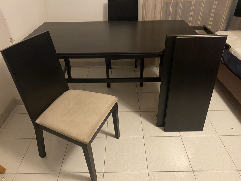 Mesa (Madeira Maciça) de Jantar Extensível + Cadeiras