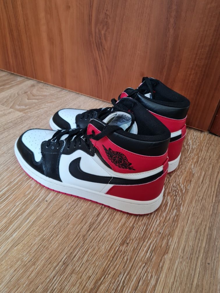 Кроссовки Nike Air Jordan 1