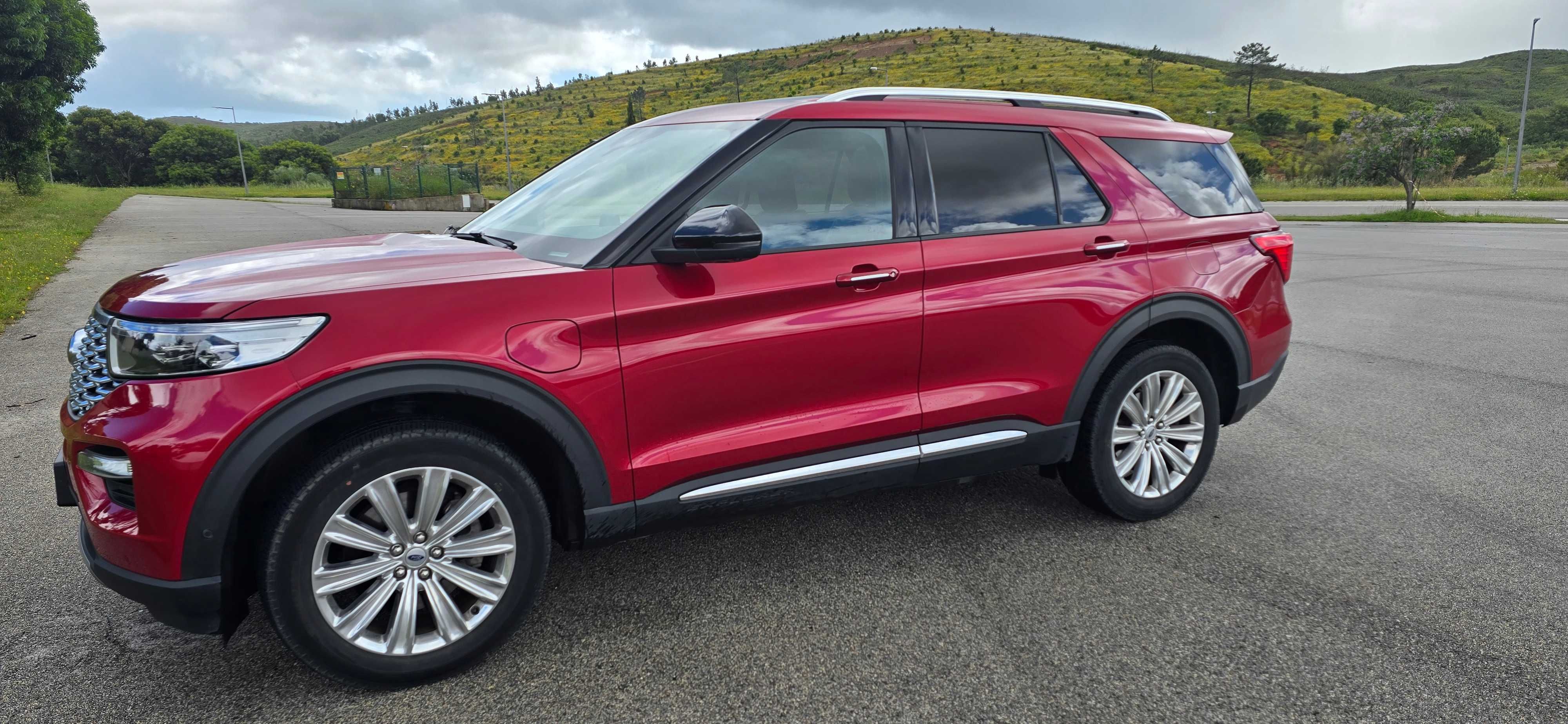 Ford Explorer - 2021