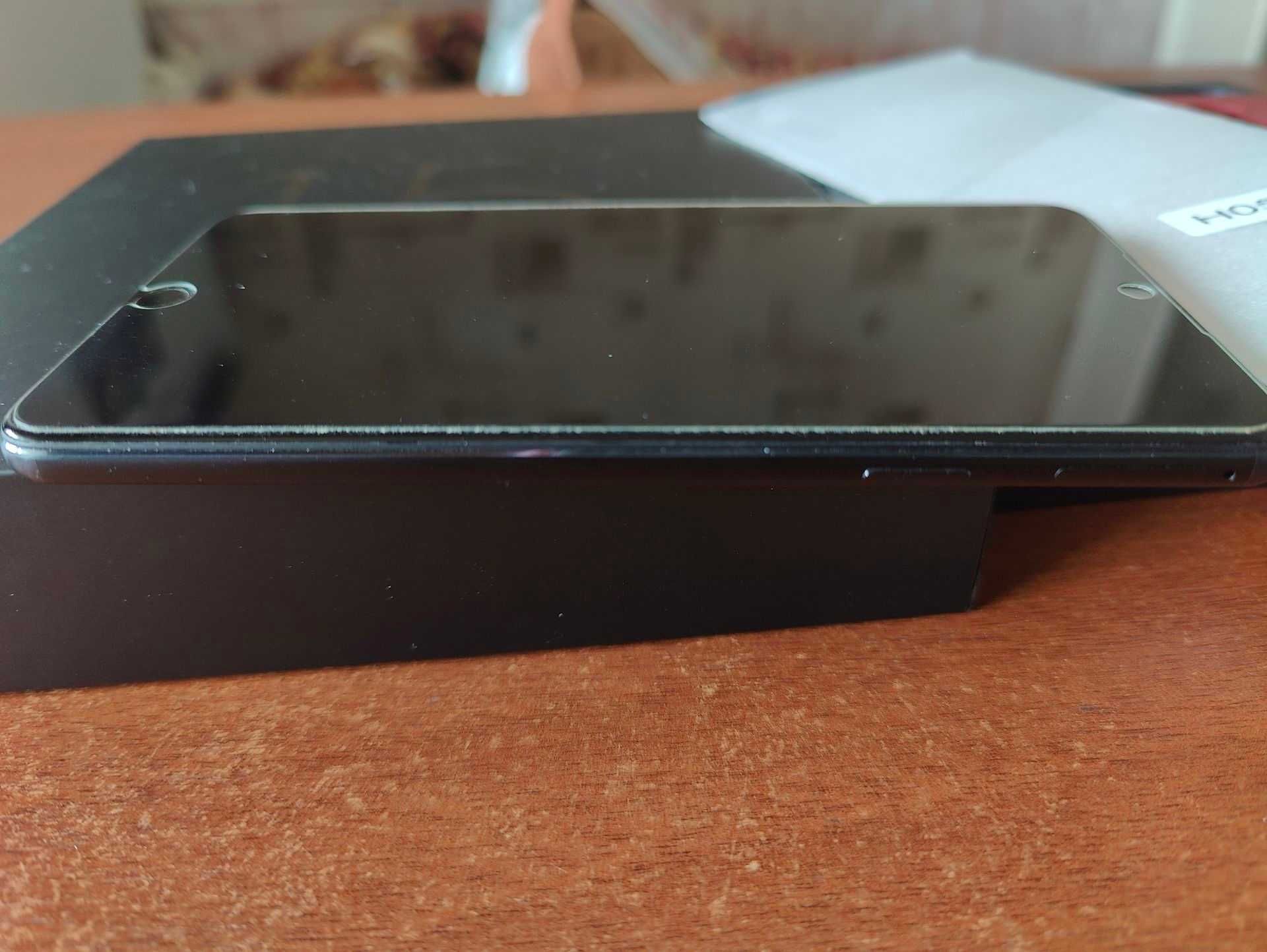 Смартфон Meizu 15 Lite 4/64