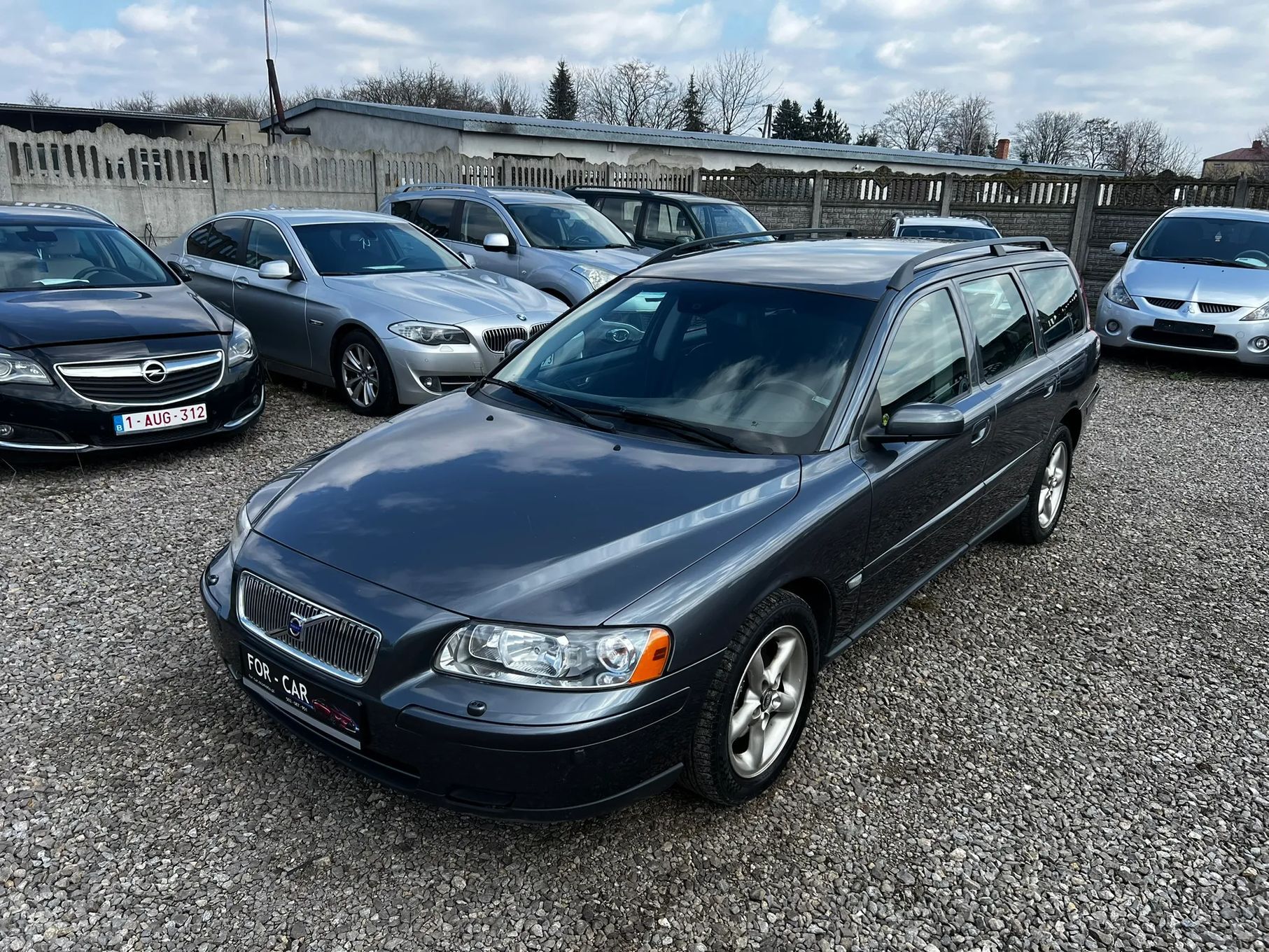 Volvo V70 Volvo V70 2,4 i 140KM ! Tempomat ! Klima ! Dowozimy !