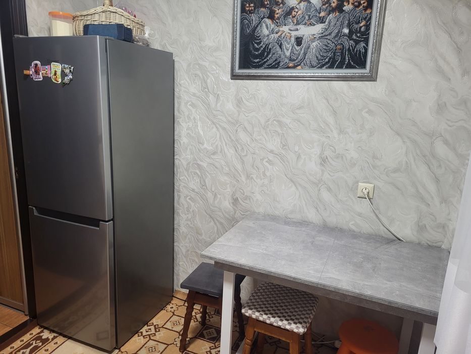 Продам 2-х кімнатну квартиру