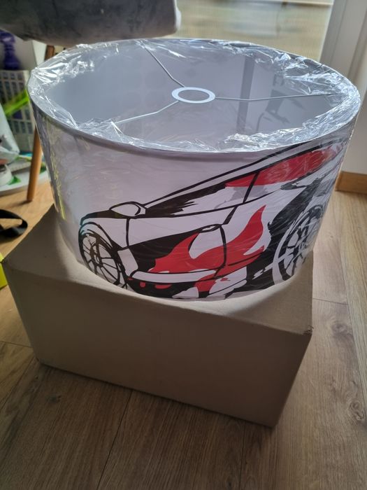 Abażur   ze wzorem samochodu  firmy Meblik