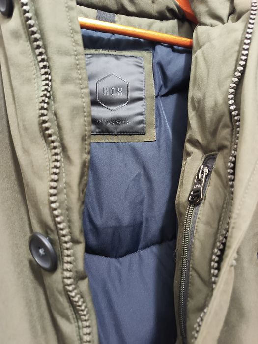 Зимовий чоловічий пуховик