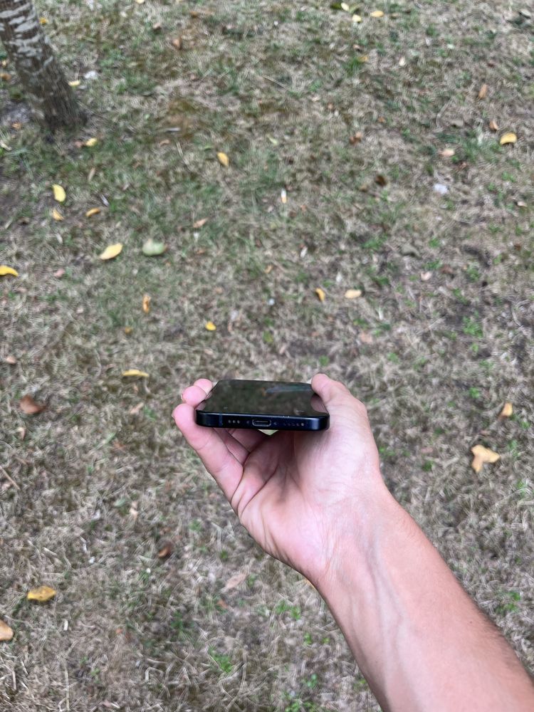 Iphone 15 128GB.