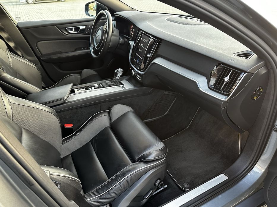 Volvo S60 T5 R-Design