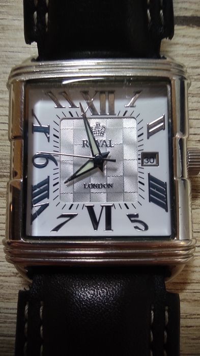 Годинник Royal London