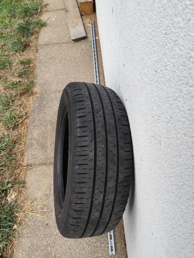 Nexen Roadian CT8 205/65 R16C pojedyncza