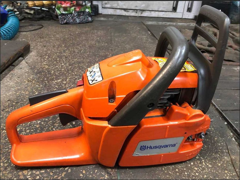 Продаю Бензопилу "Husqvarna" 236