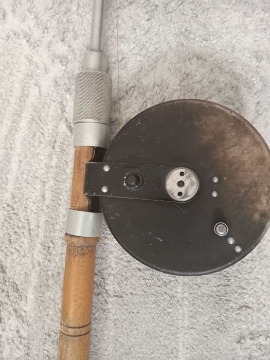 Спининг титановий карповік