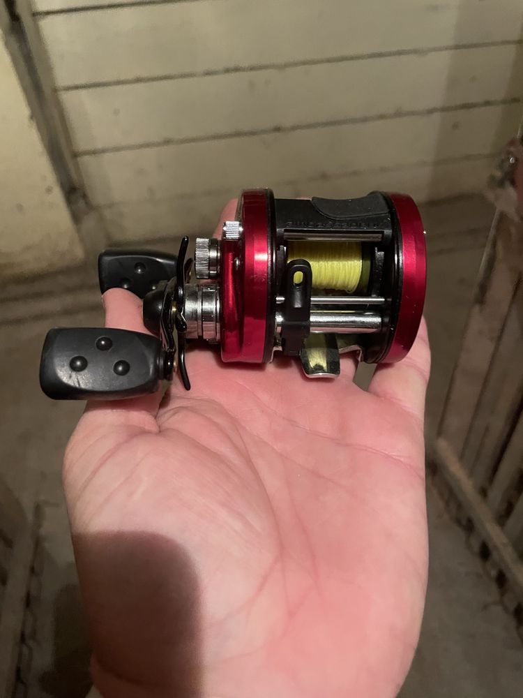 Sprzedam wędke castingowa wraz z multiplikatorem