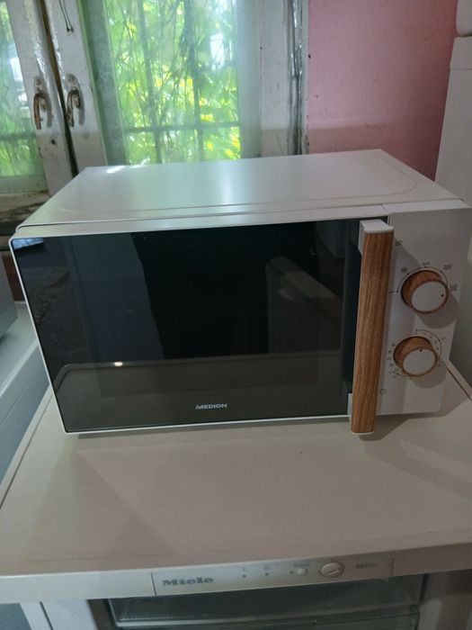 Мікрохвильовка "Brokker"