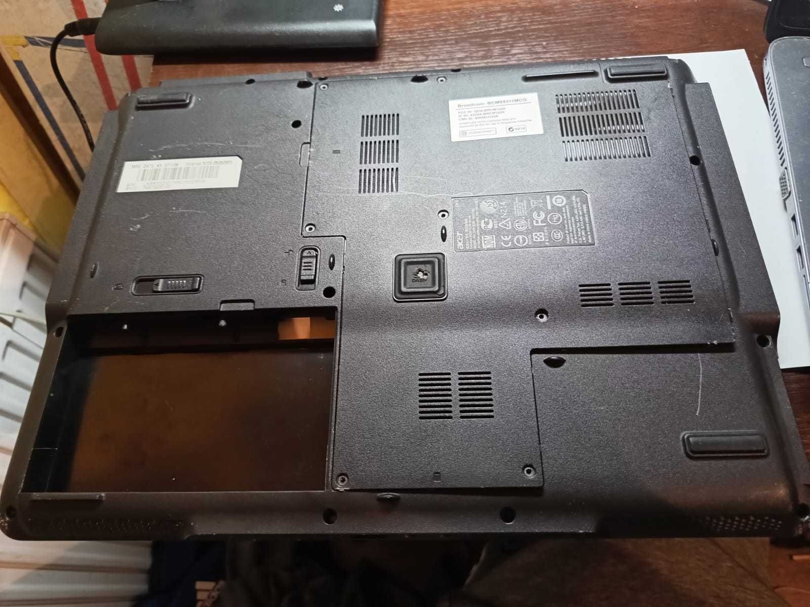 Kompletna dolna obudowa laptopa Acer Extensa 5220.