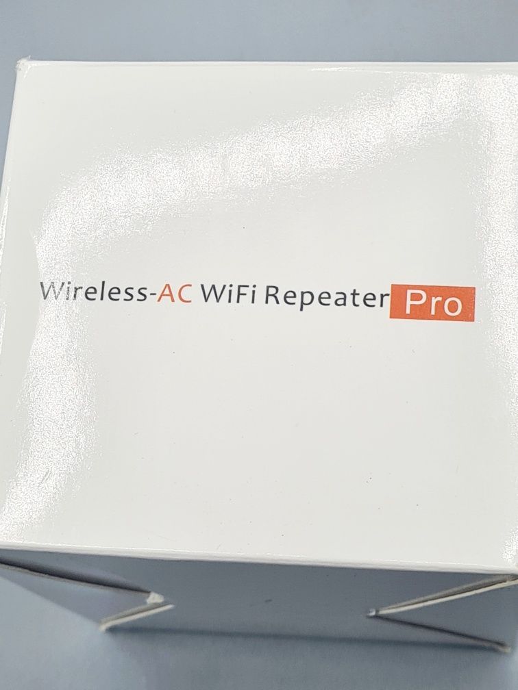 wzmacniacz sygnału WiFi REPEATER 1200 mb/s router PIX LINK LV-AC24