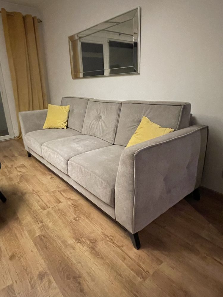 Rozkladana sofa 2,4m x 1m stan jak nowa