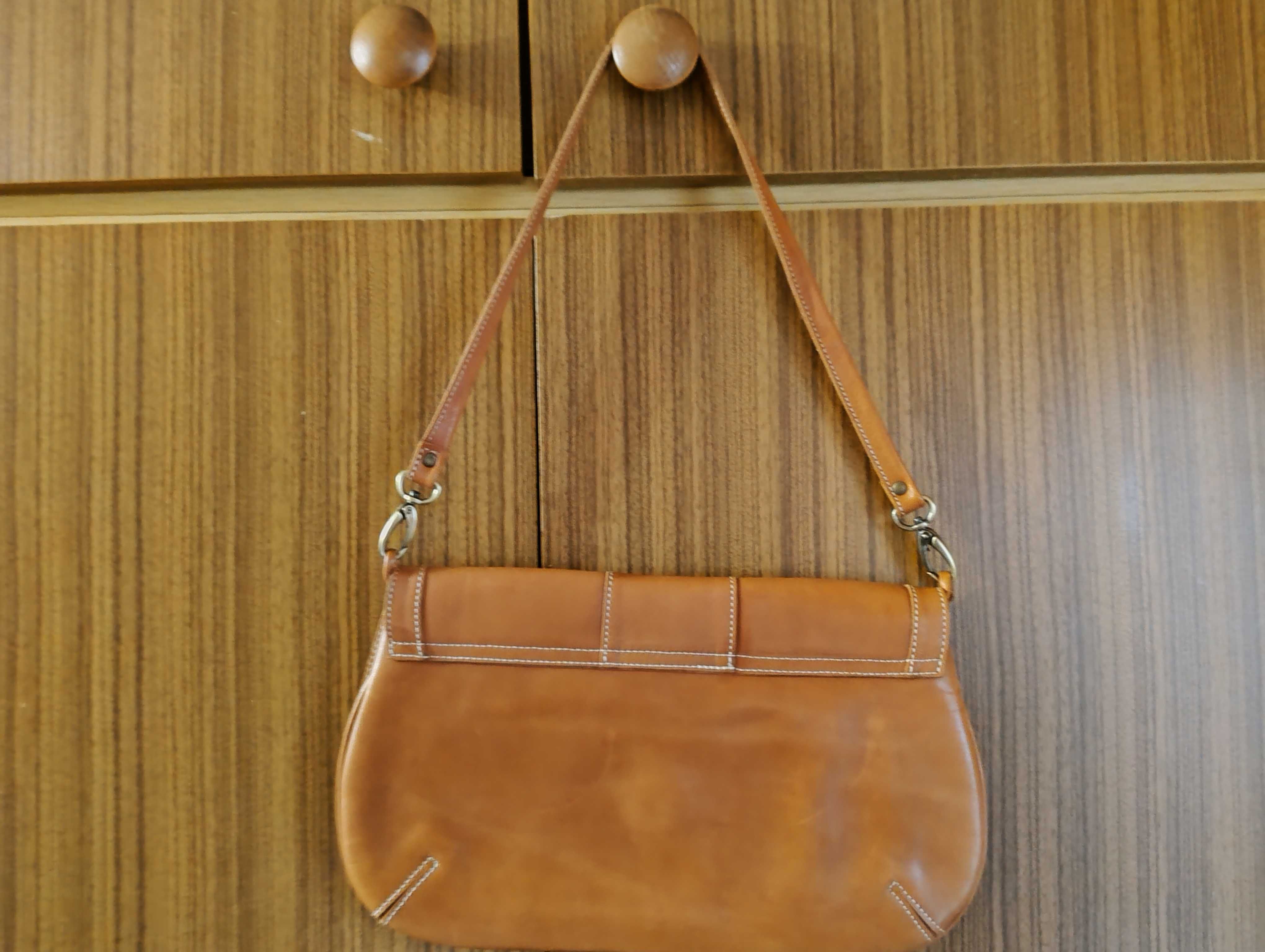 Torba torebka skóra naturaln Tommy Hilfiger torebka skóra beżowa Ryłko