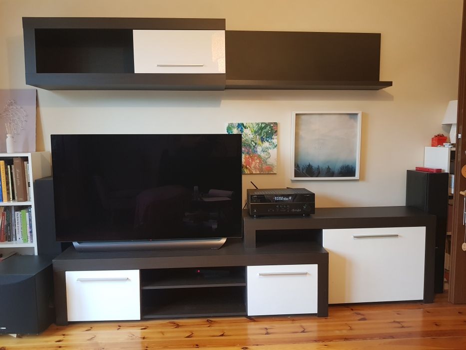 Szafka rtv, stojąca i wisząca. Ciemny brąz i biały lakier. Meble rtv