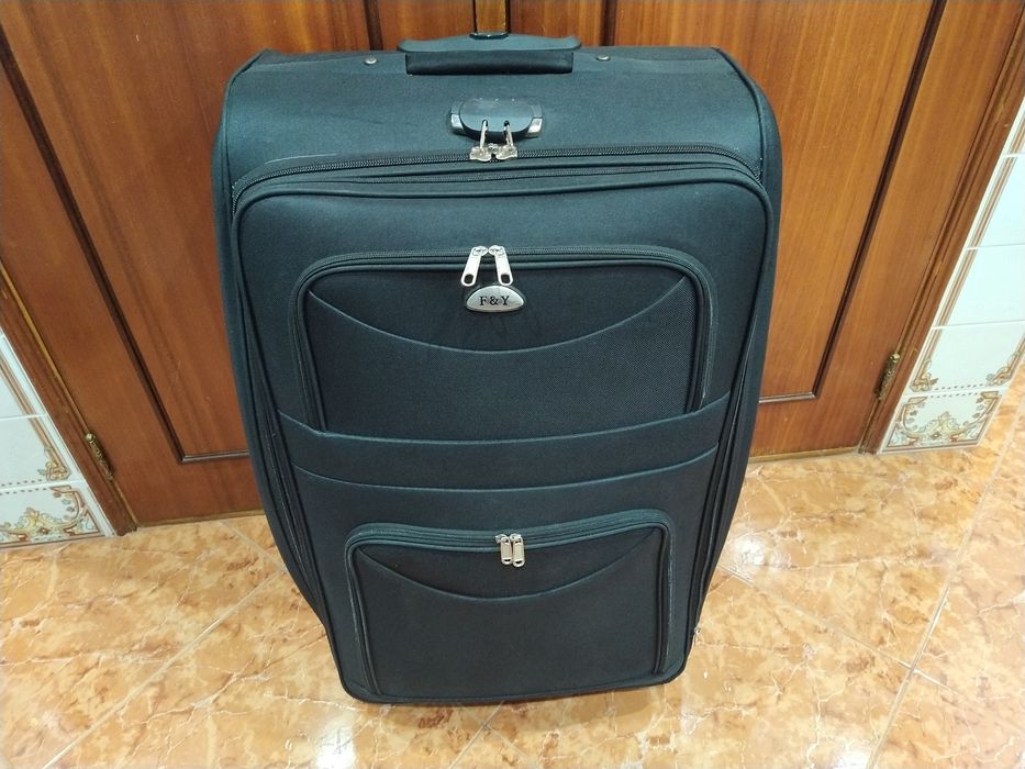 Mala malas de porão até 32kg bastante grande casa quarto apartamento.
