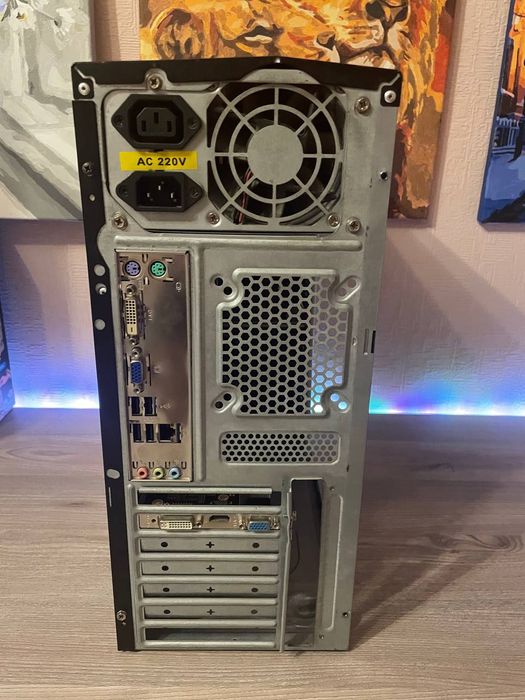 Продаю комплект (материнська плата, процесор, ОЗУ, відеокарта)