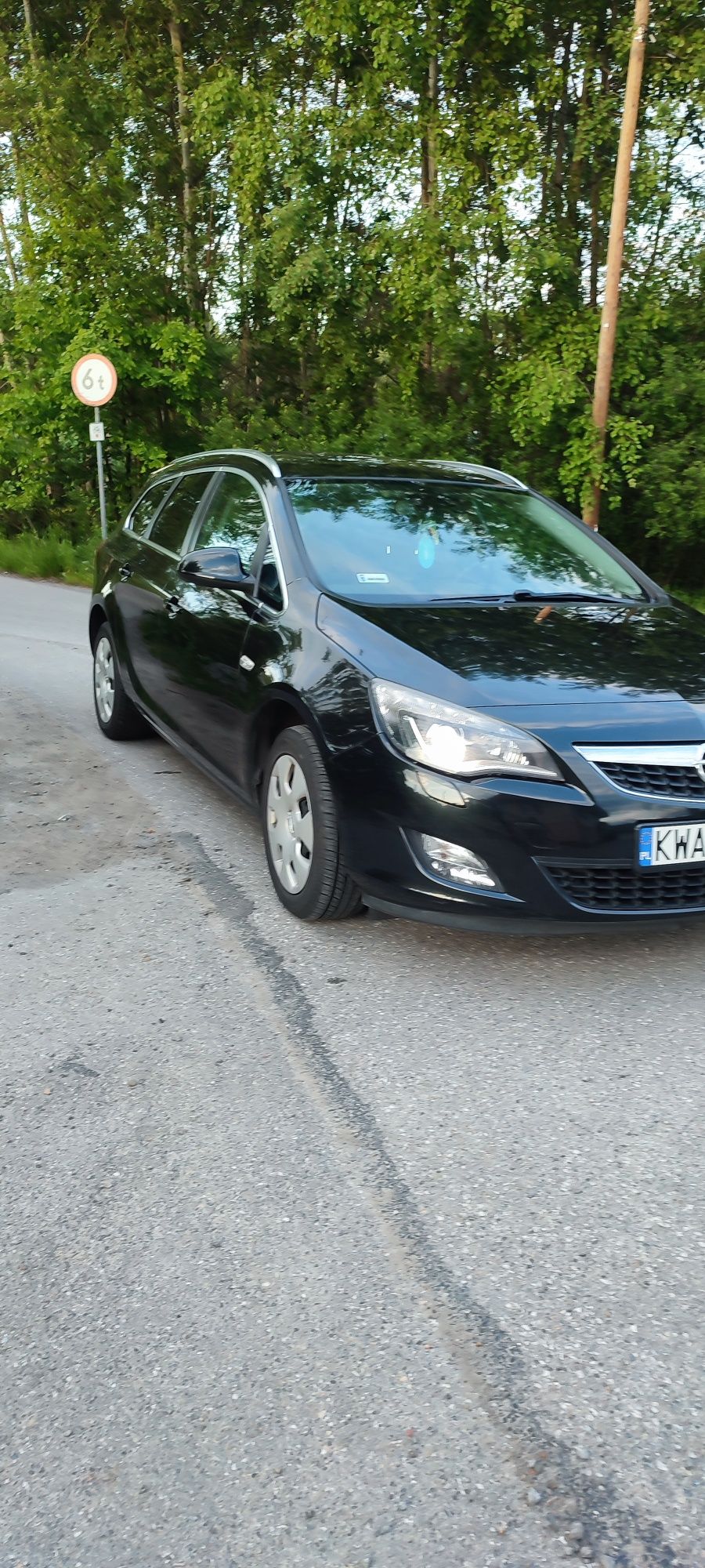 Opel Astra J SPORT TOURER 2.0 CDTi Bogate wyposażenie/skóra/Xenon.