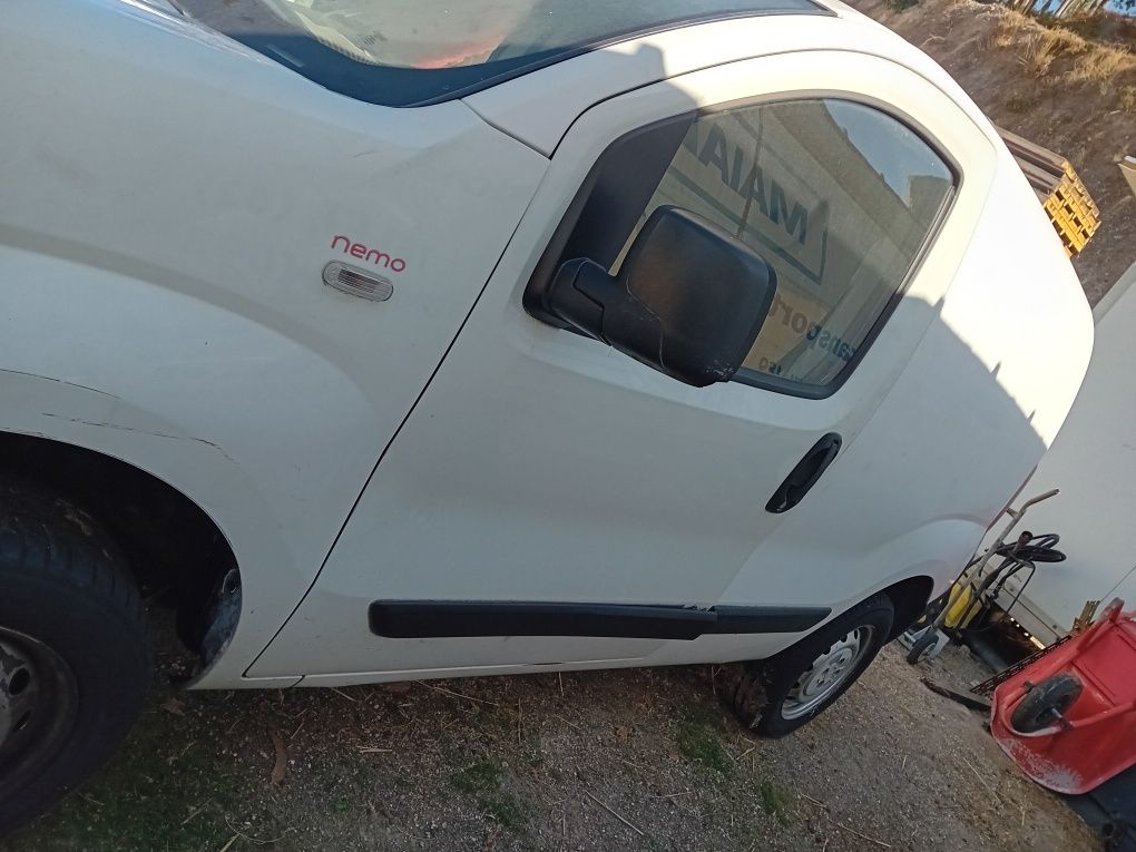 Portas Citroën memo farolins e outros componentes